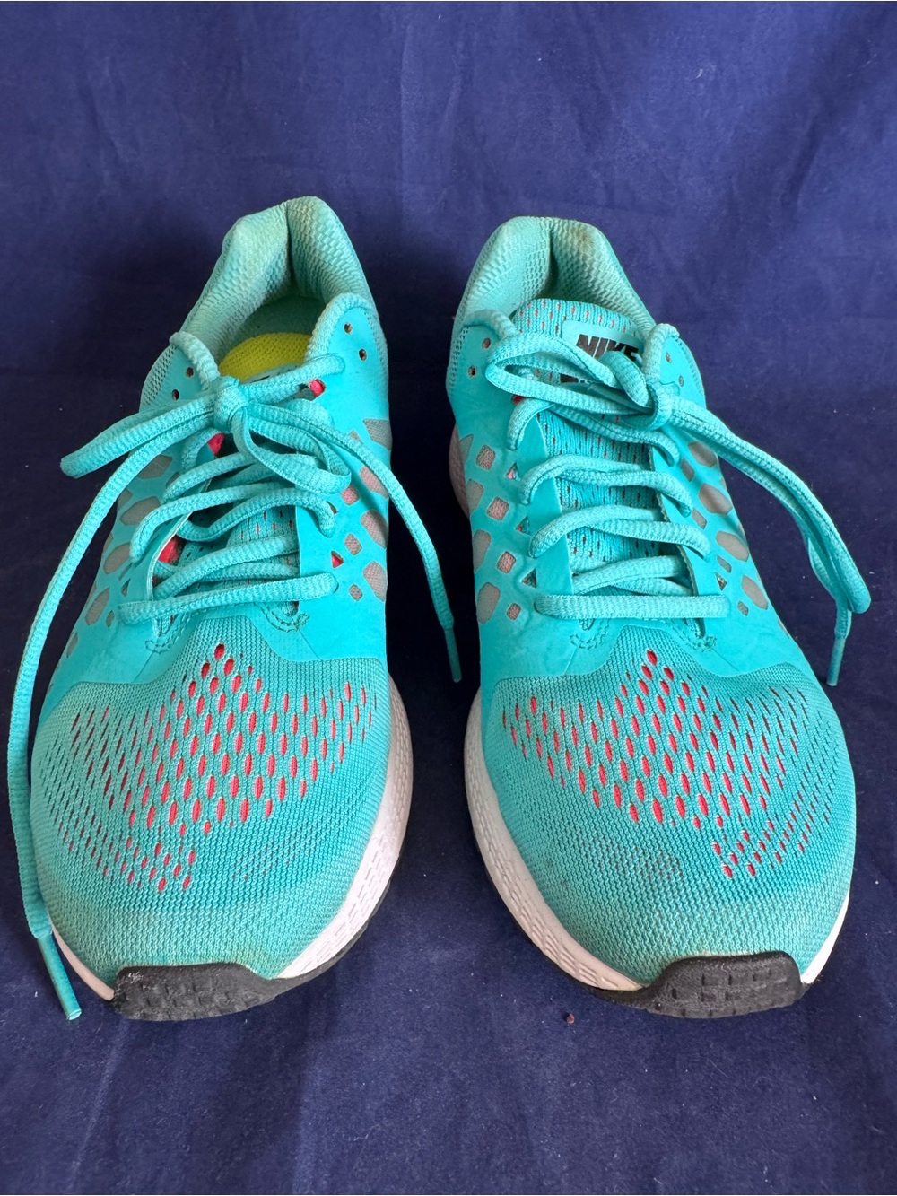 Women's Nike Running Shoes 8.5 Teal or Turquoise & Pink Air Zoom Pegasus 31